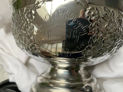 Raymond Baxter Trophy, Face: engraved detail: The 10/10ths Trophy Presented by Raymond Baxter