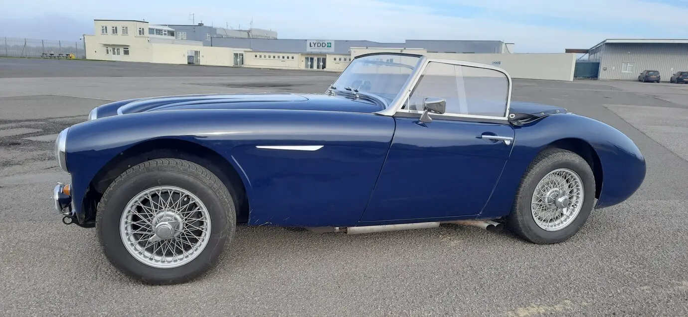 Richard's 1957 Austin Healey 100-6 BN4 at Lydd